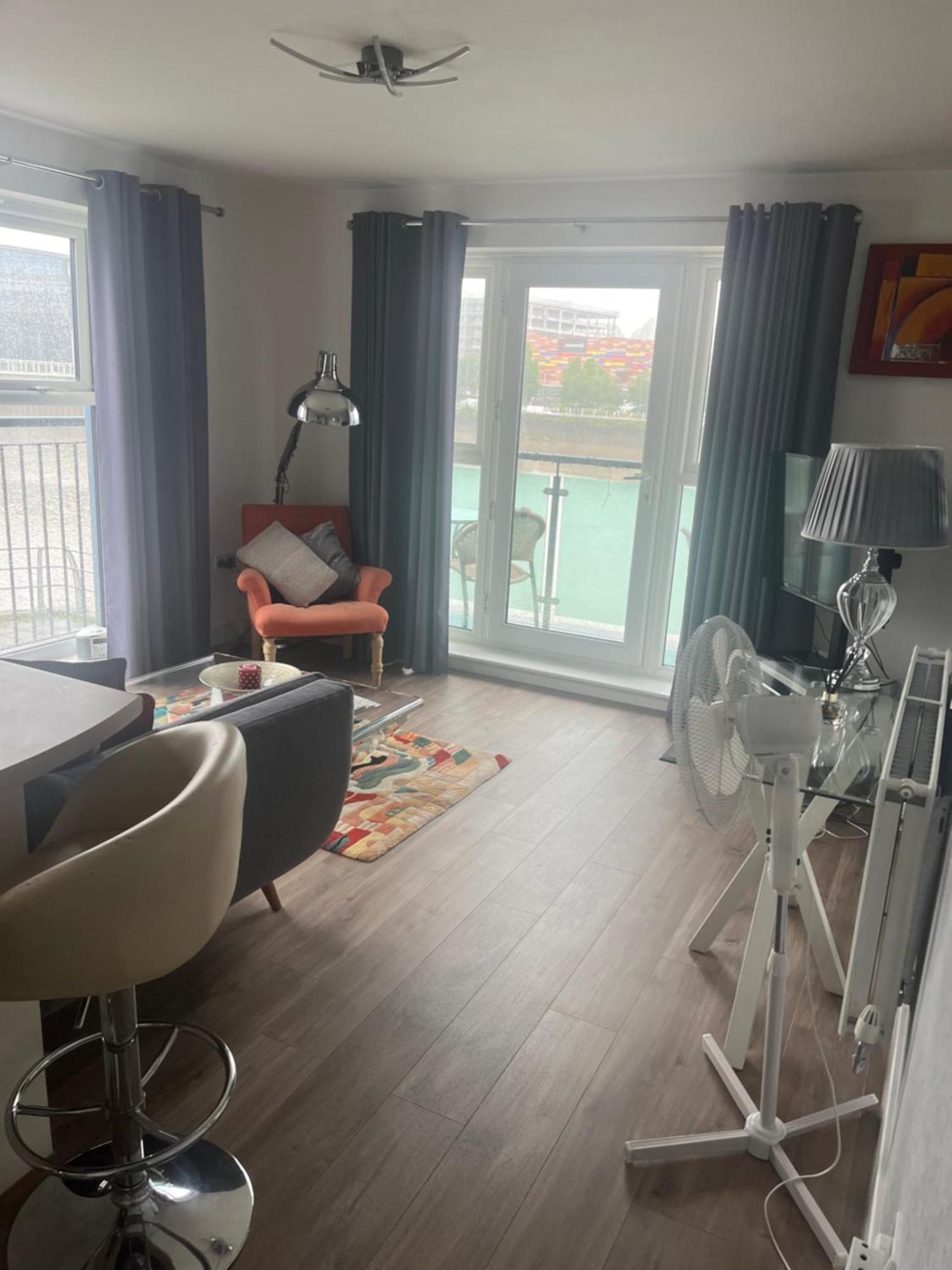 Luxury Riverside 2 Bedroomed Apartment With Balcony Нюпорт Екстериор снимка